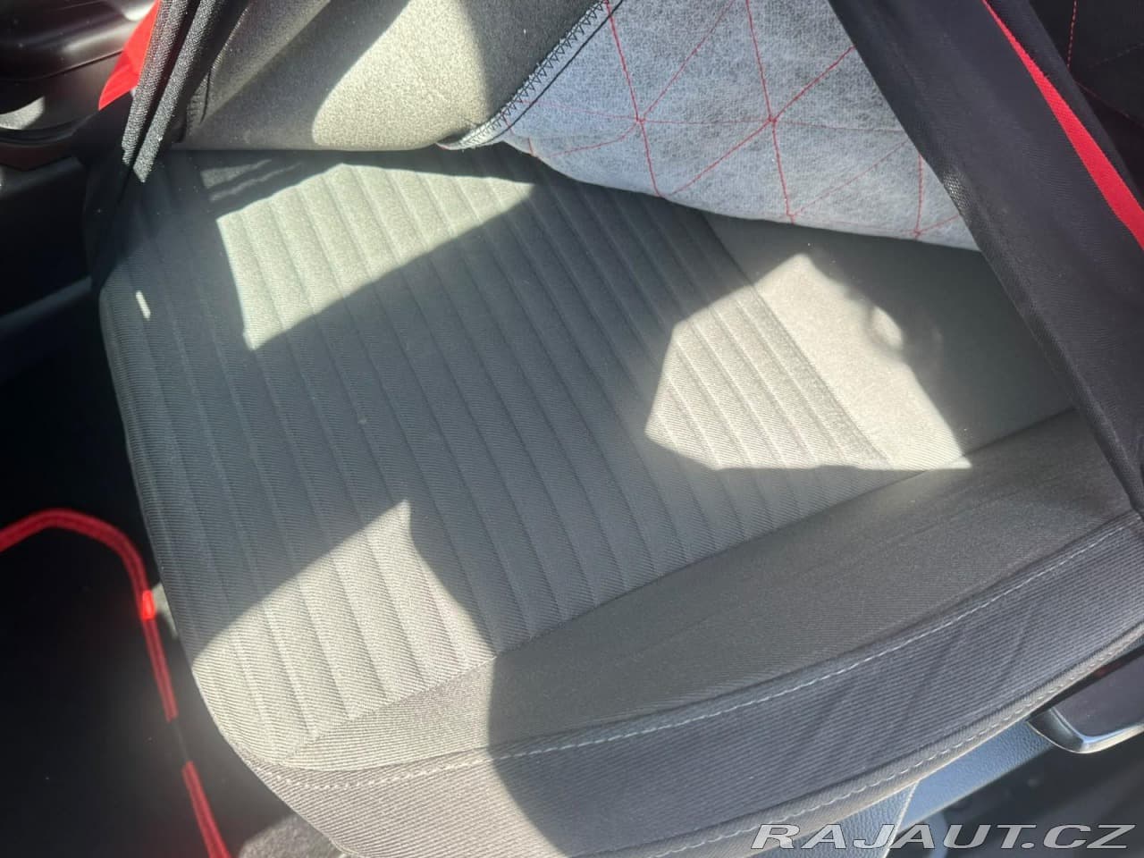 2016 Ford C-MAX - 23