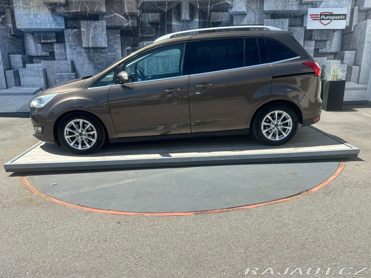 2016 Ford C-MAX - 7