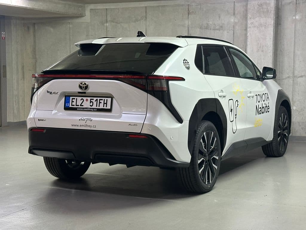2026 Toyota bZ4X - 5