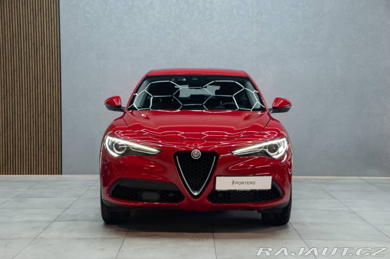 2017 Alfa Romeo STELVIO - 3