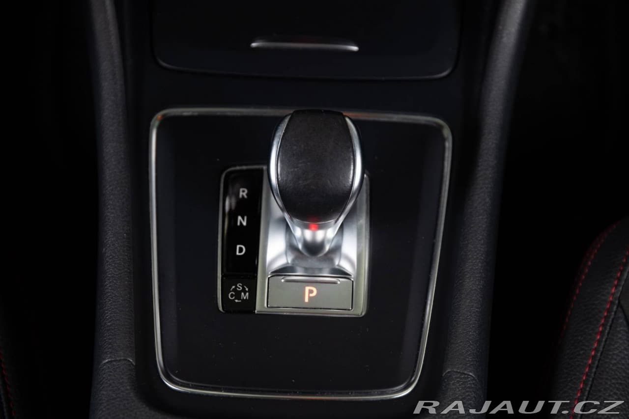 2015 Mercedes-Benz CLA - 15