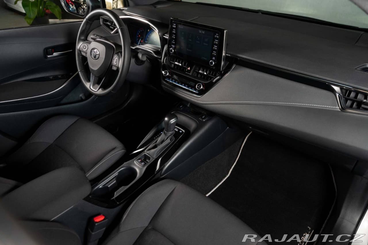 2021 Toyota COROLLA - 11