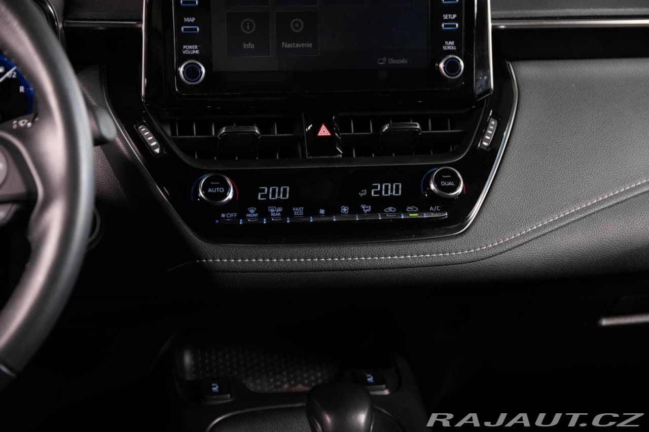 2021 Toyota COROLLA - 17