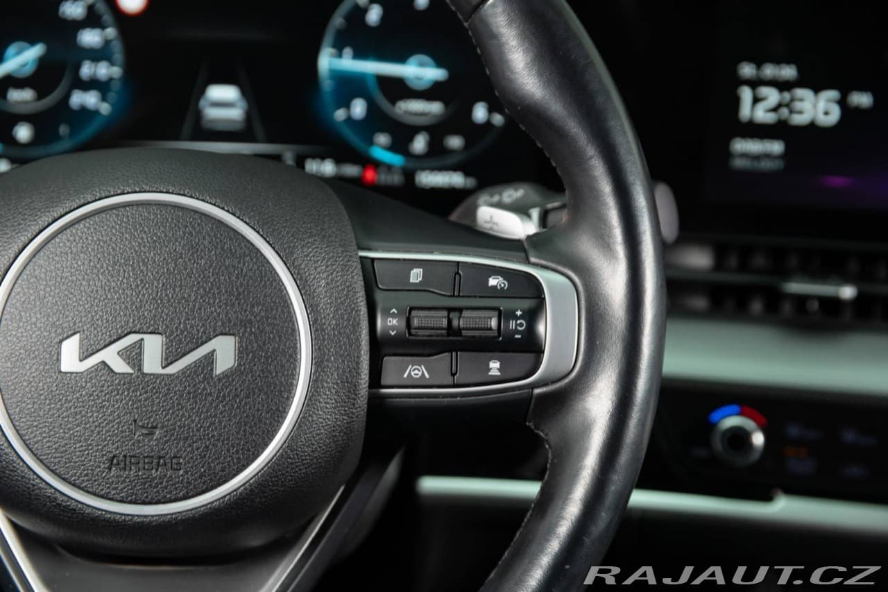 2022 Kia SPORTAGE - 18