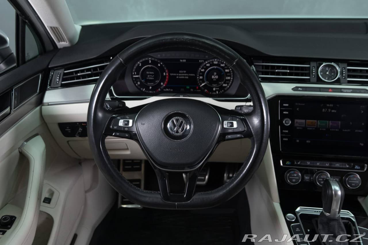 2019 Volkswagen PASSAT - 15