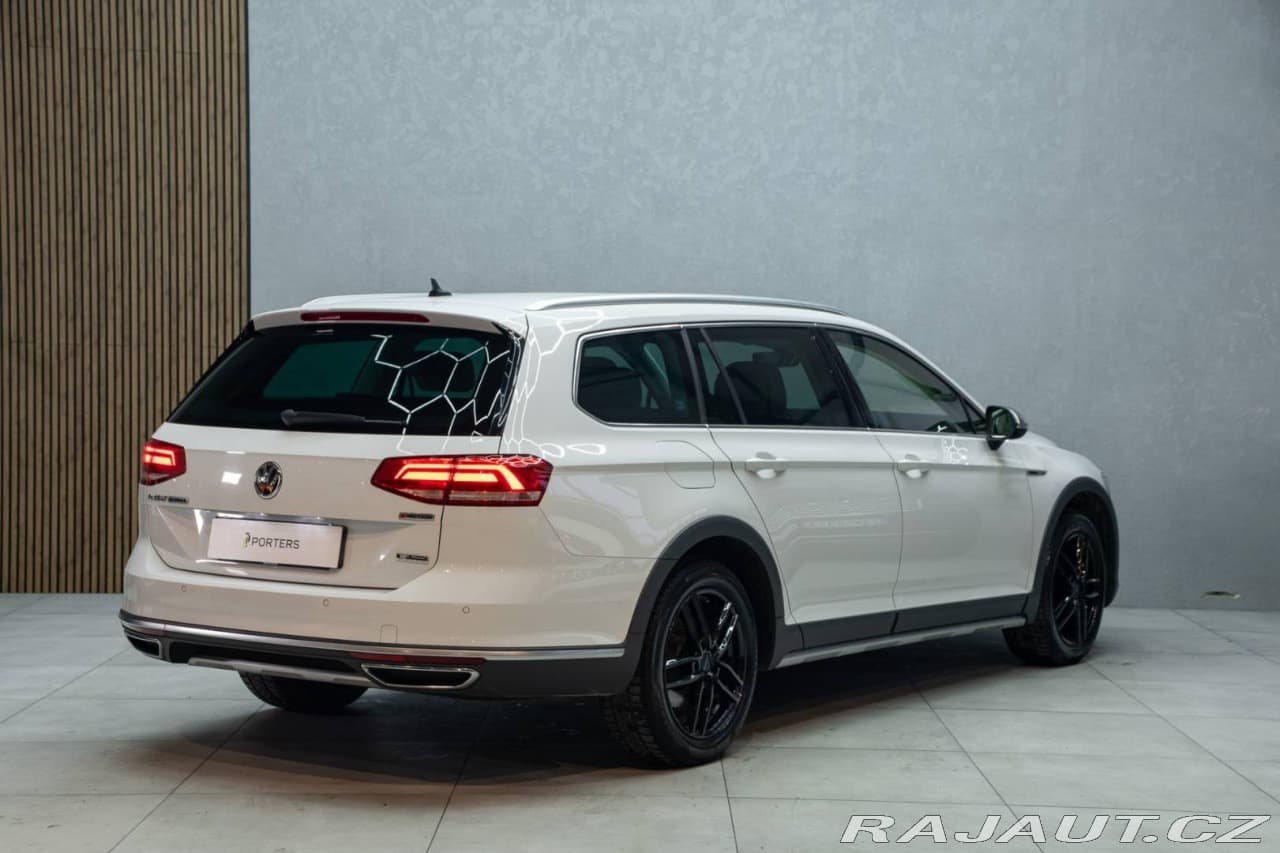 2019 Volkswagen PASSAT - 4