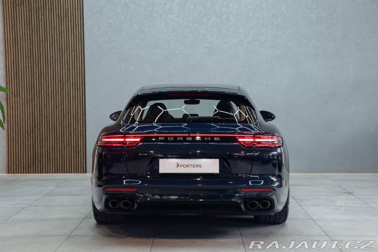 2019 Porsche PANAMERA - 4