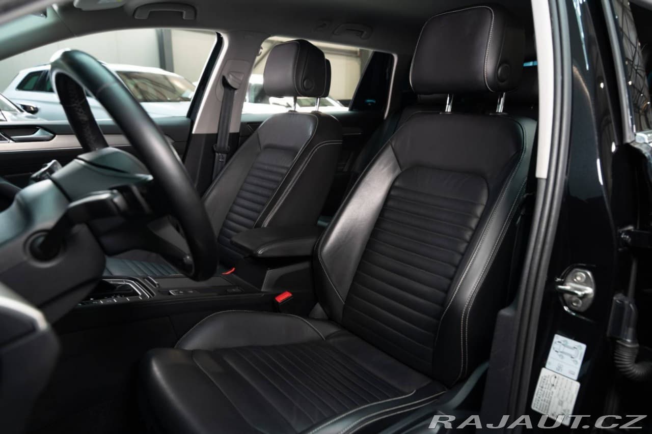 2019 Volkswagen PASSAT - 11