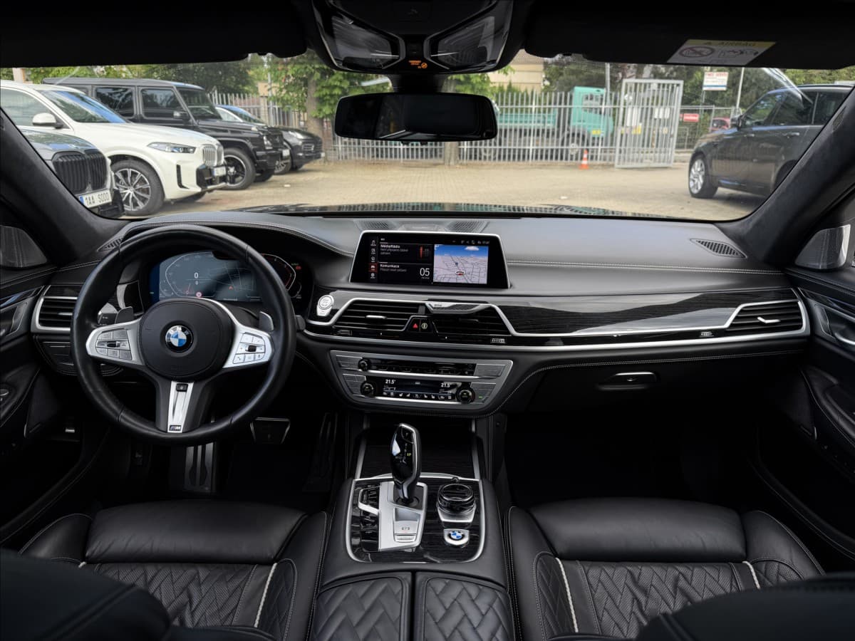 2019 BMW 7-SERIES - 11