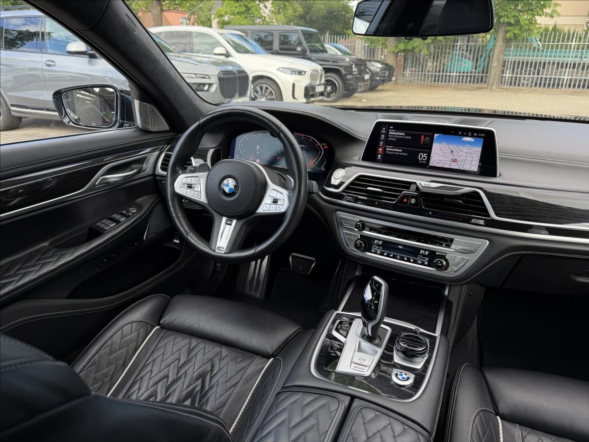 2019 BMW 7-SERIES - 12