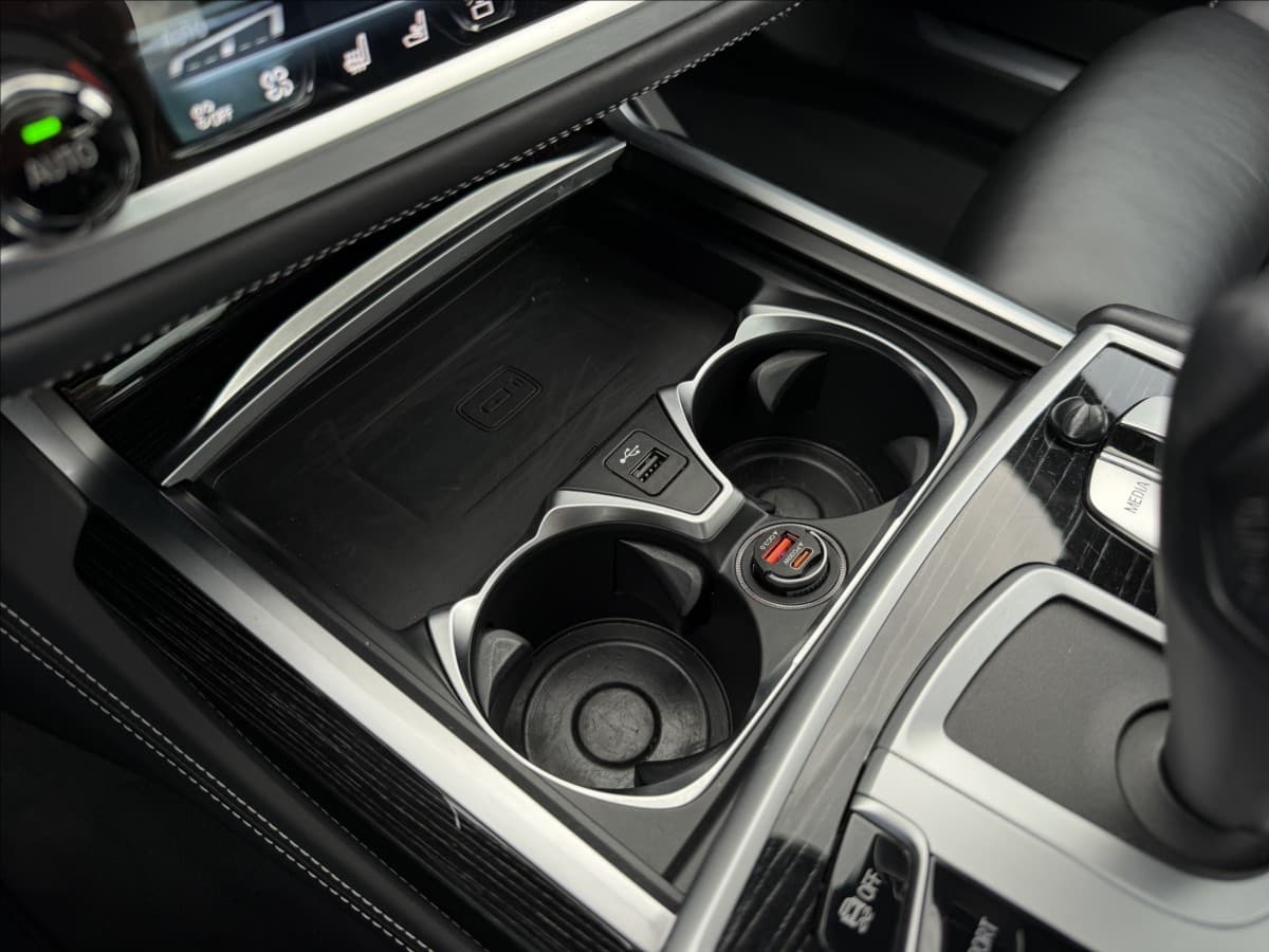 2019 BMW 7-SERIES - 19