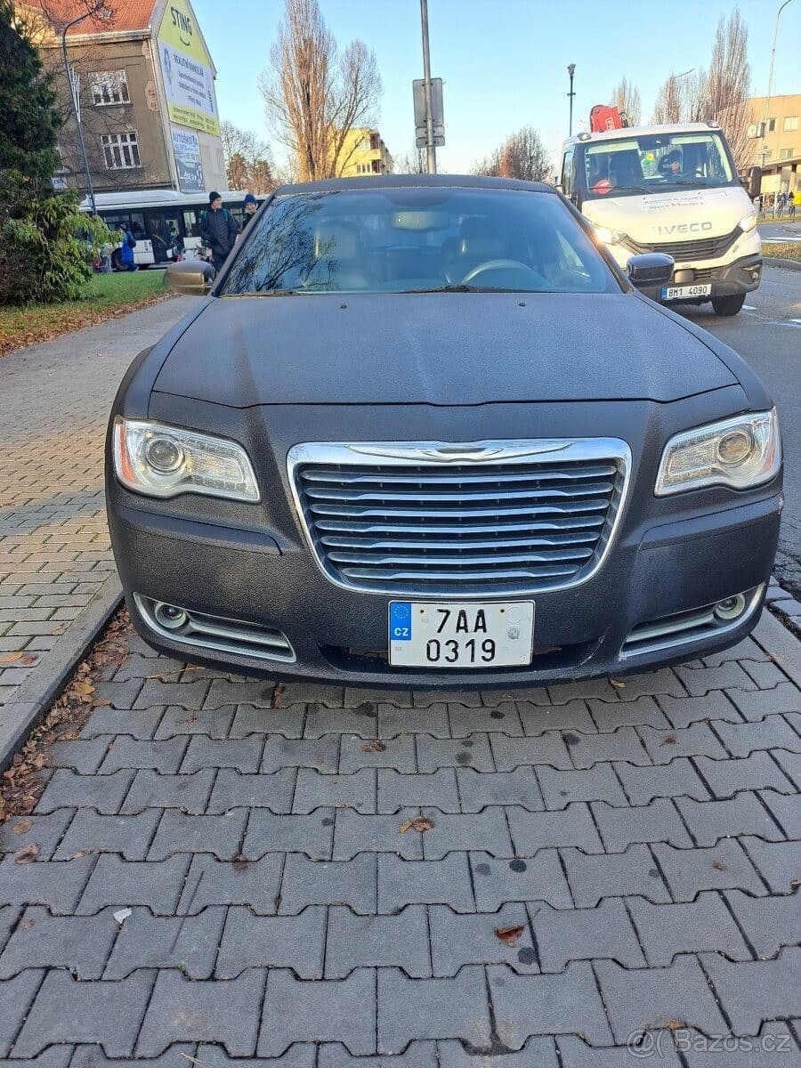 2013 Chrysler 300C - 4