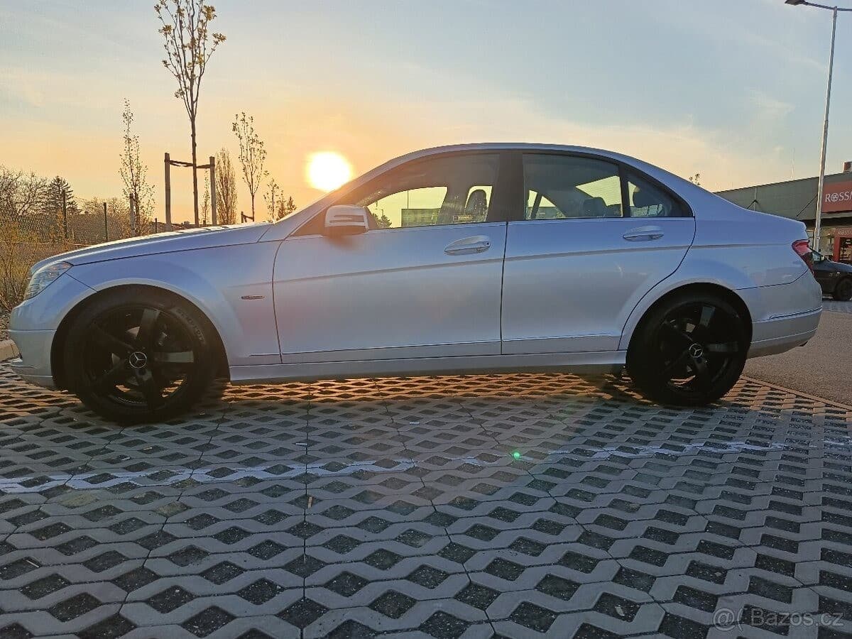 Mercedes-Benz C-CLASS - 5
