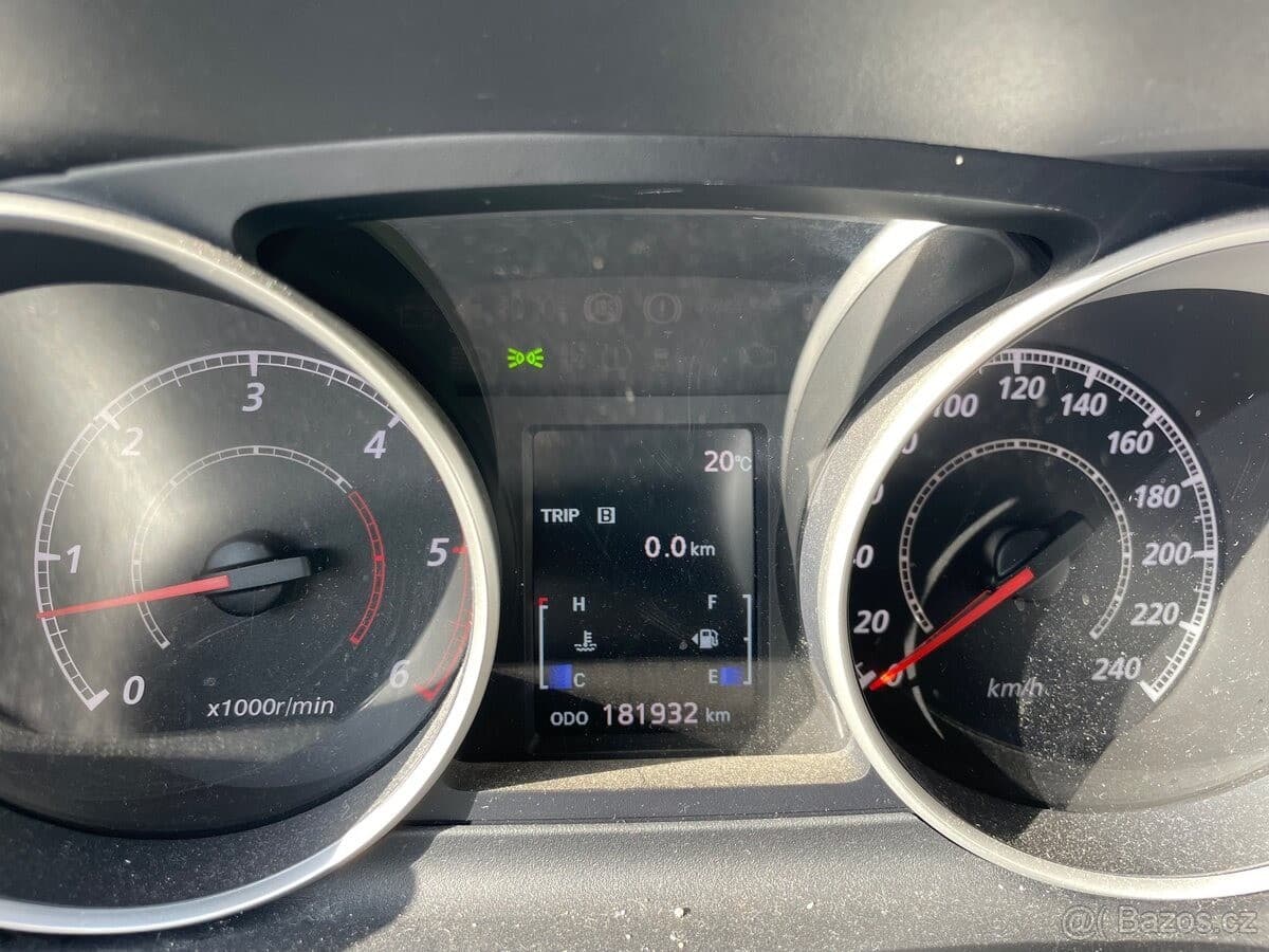 2012 Mitsubishi OUTLANDER - 14