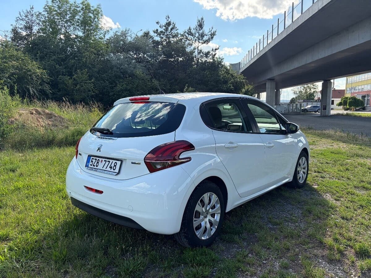 2017 Peugeot 208 - 4