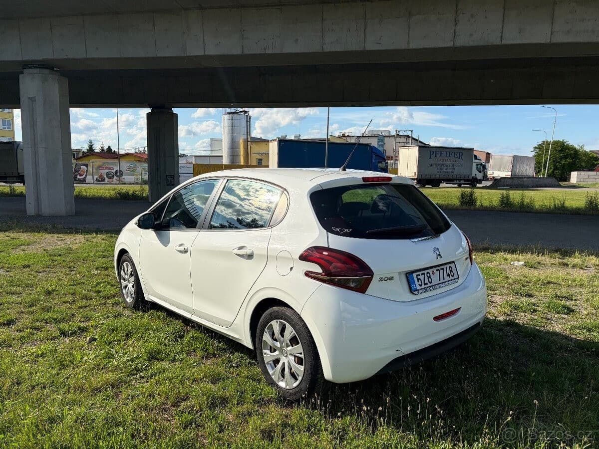 2017 Peugeot 208 - 8