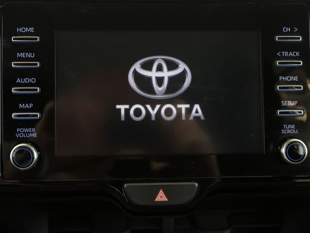 2023 Toyota YARIS - 17