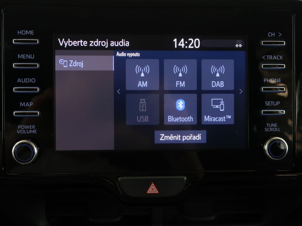 2023 Toyota YARIS - 18