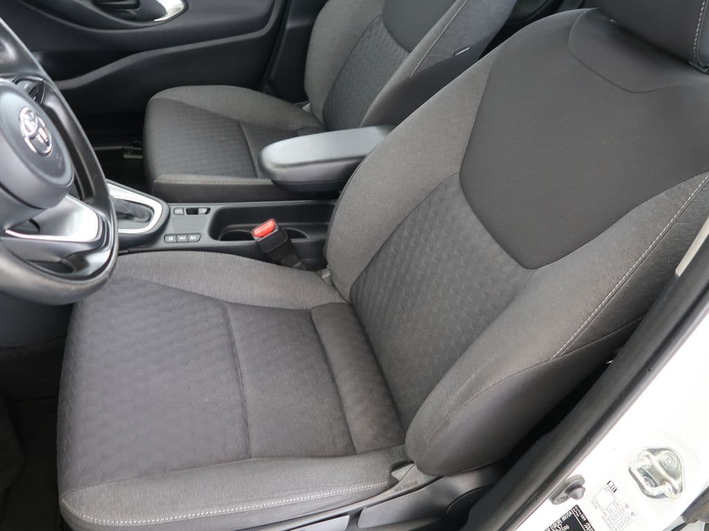 2023 Toyota YARIS - 9