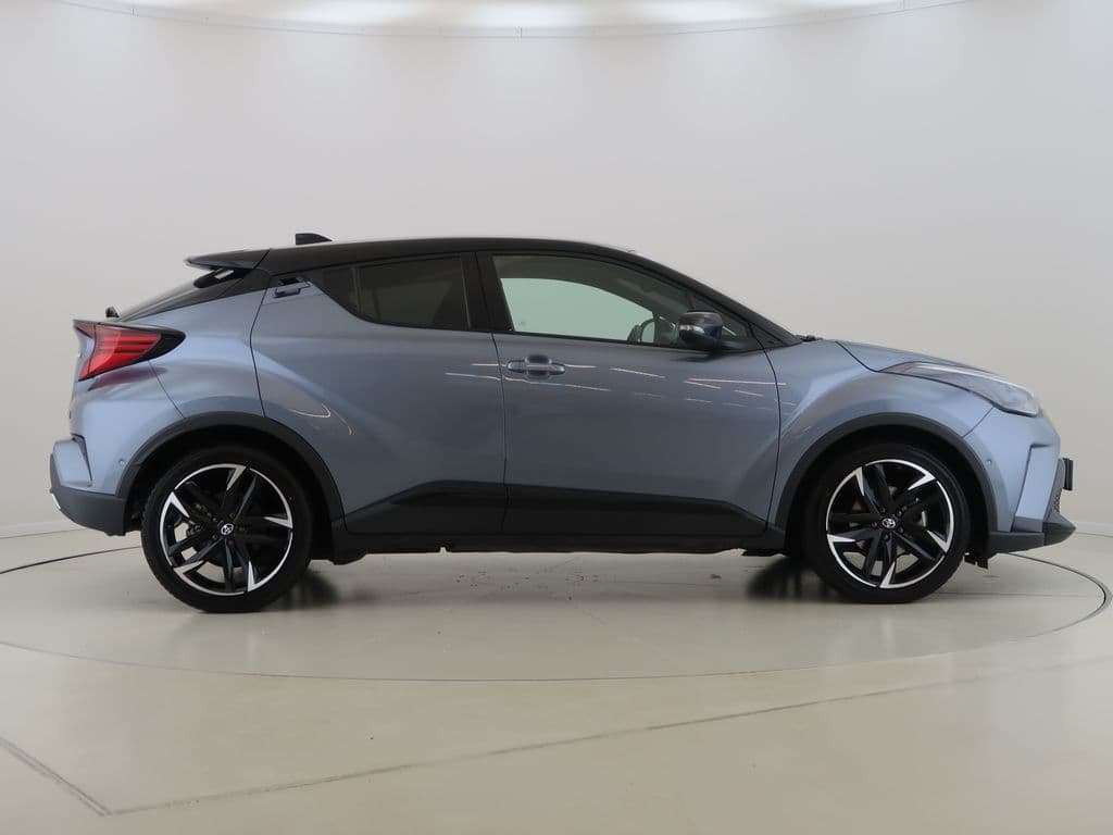 2023 Toyota C-HR - 4