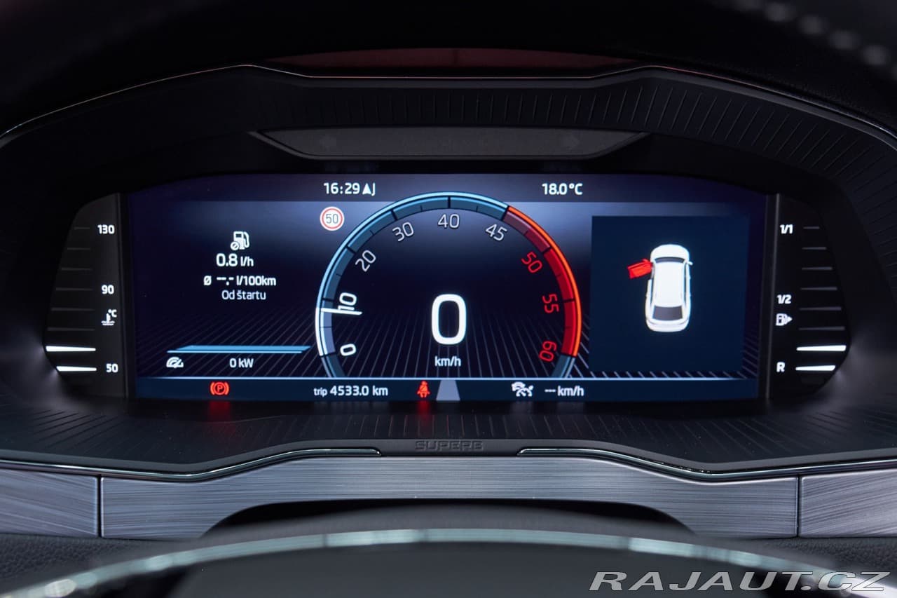 2023 Škoda SUPERB - 18