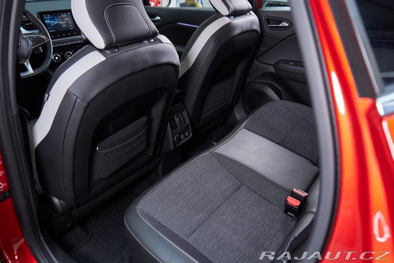 2023 Renault CAPTUR - 9