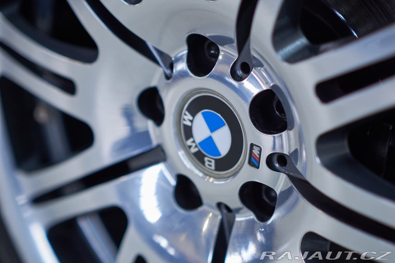 2002 BMW M3 - 10