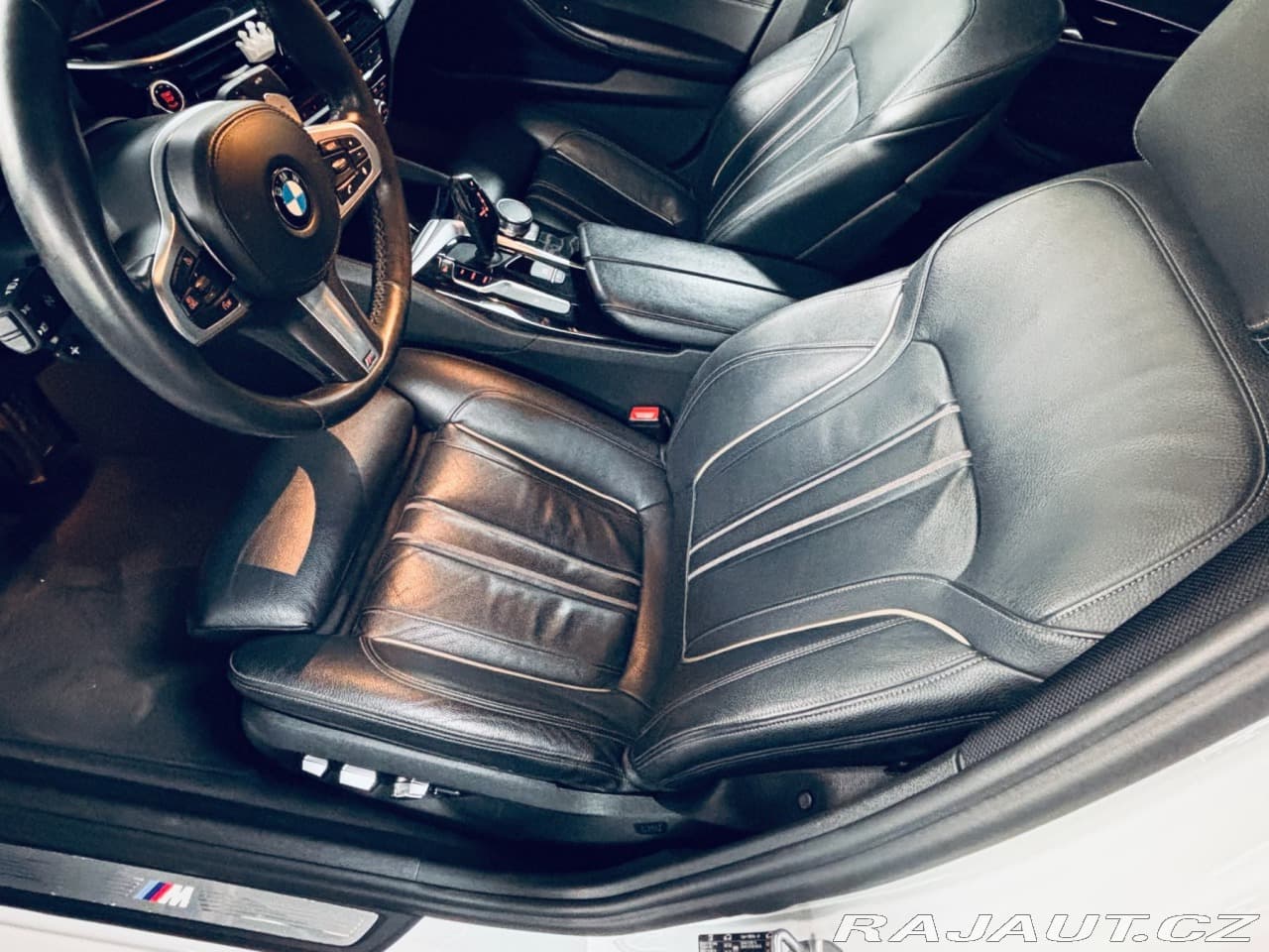 2017 BMW 5-SERIES - 17