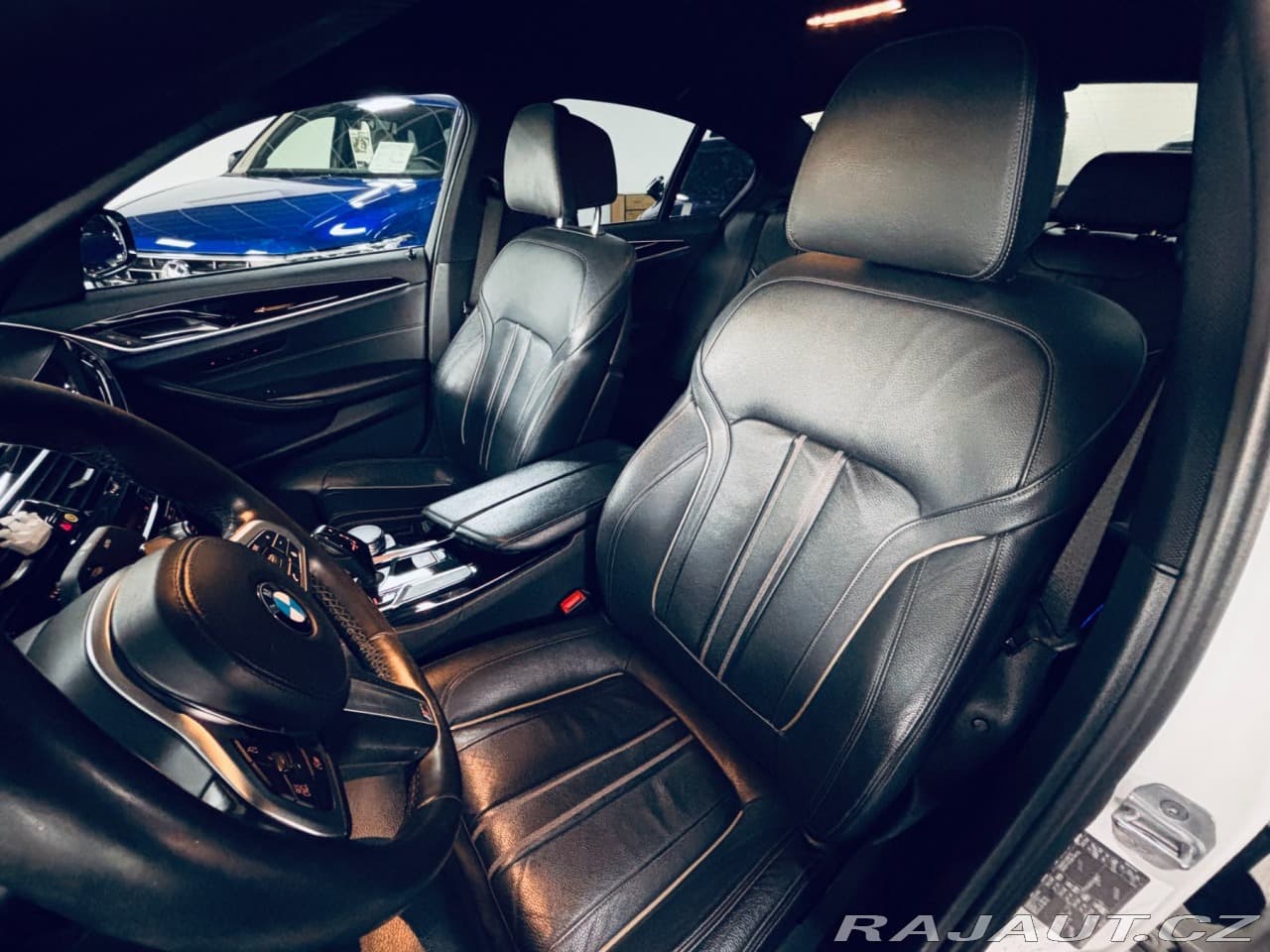 2017 BMW 5-SERIES - 18