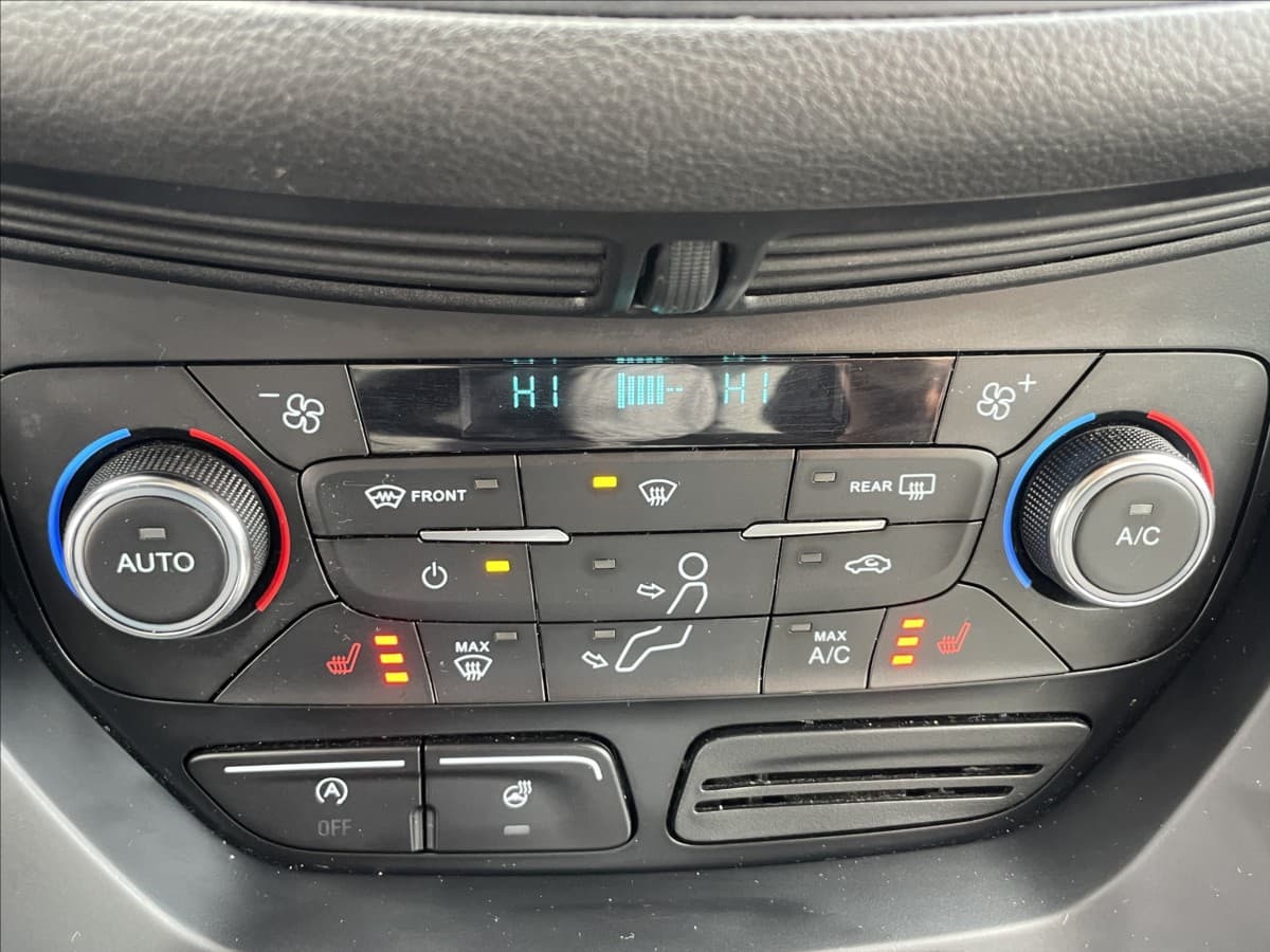 2017 Ford KUGA - 35