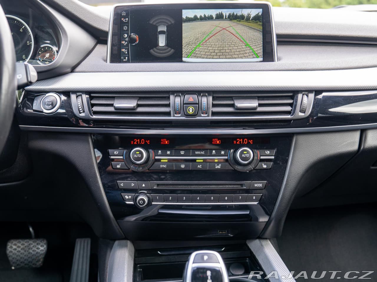 2017 BMW X5 - 28