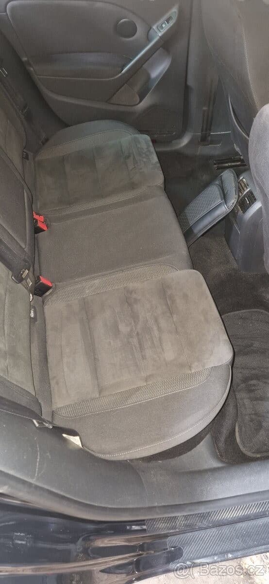 Volkswagen GOLF - 34