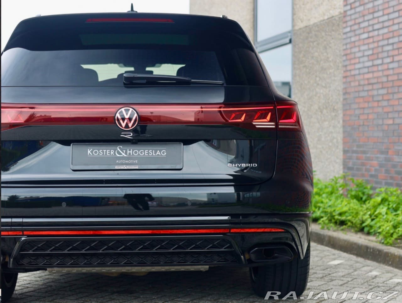 2025 Volkswagen TOUAREG - 28