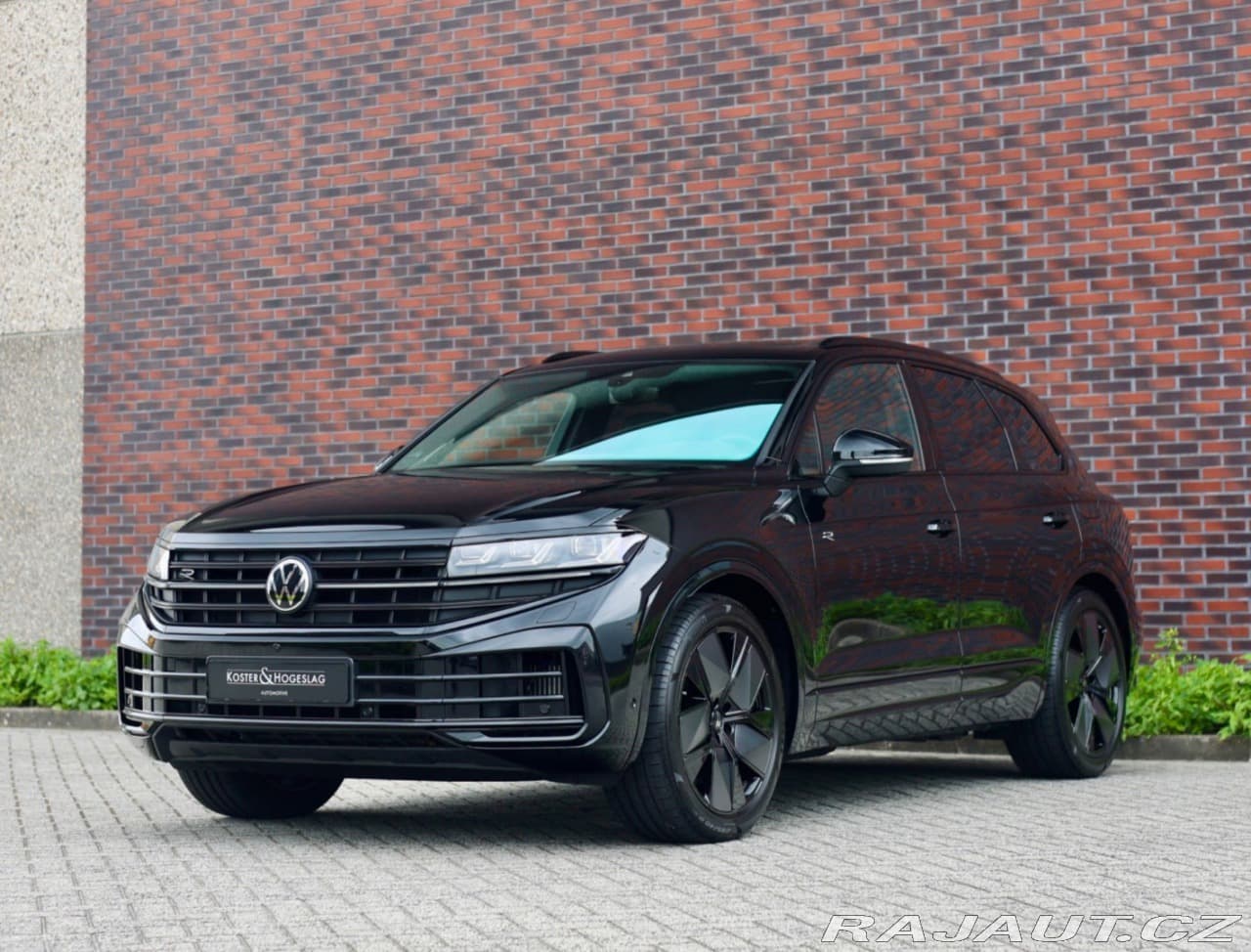 2025 Volkswagen TOUAREG - 37
