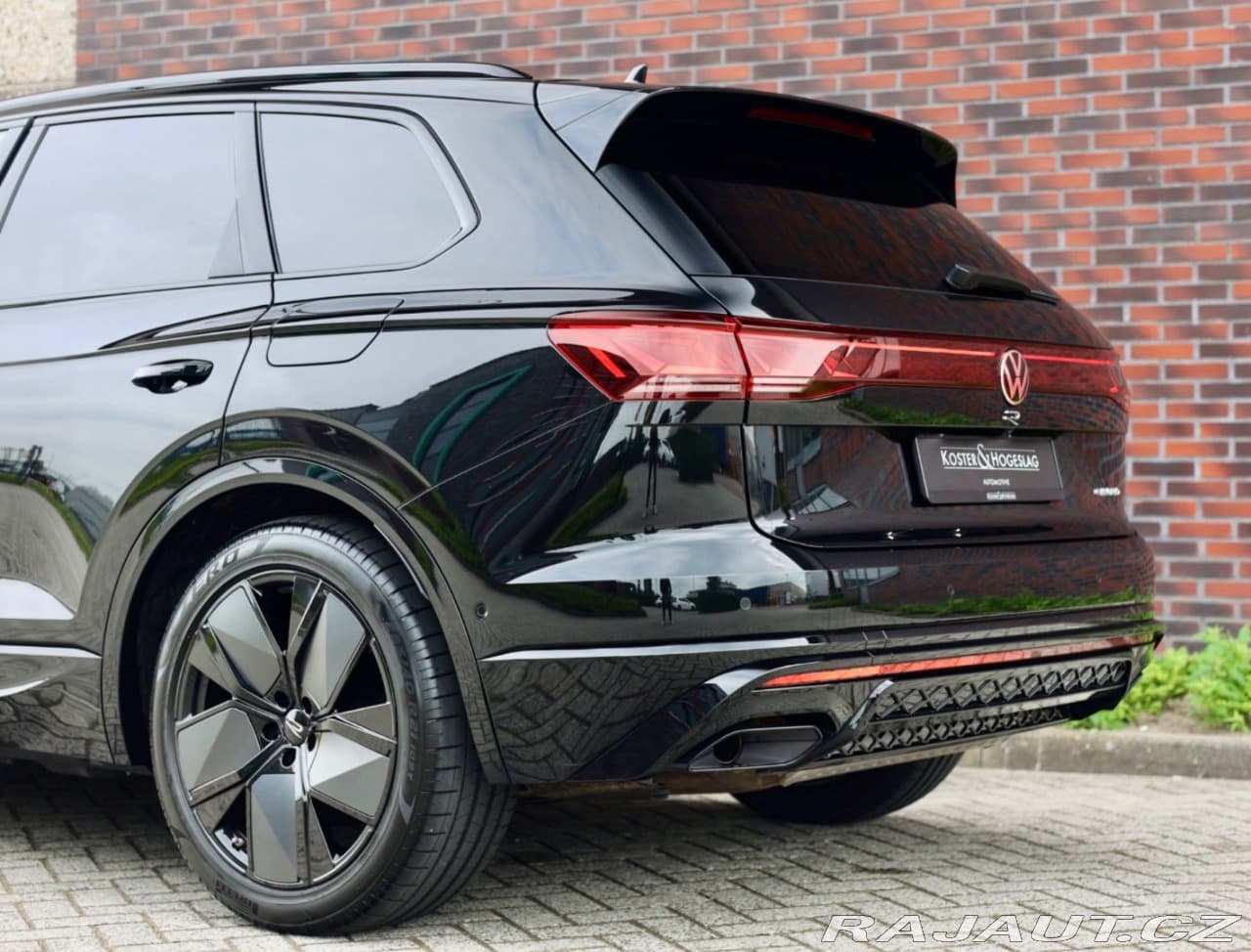 2025 Volkswagen TOUAREG - 49