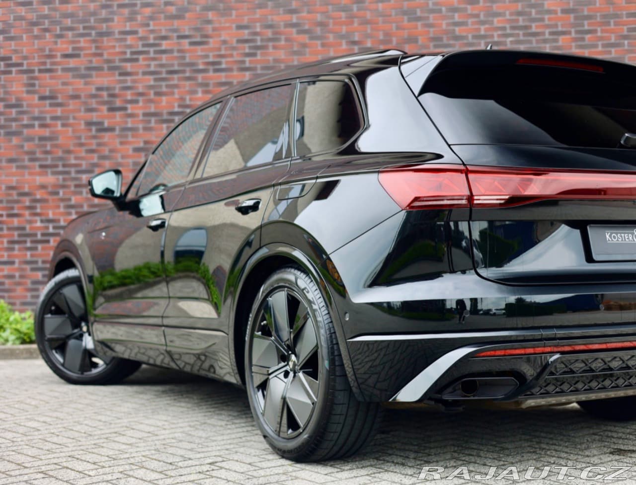 2025 Volkswagen TOUAREG - 10