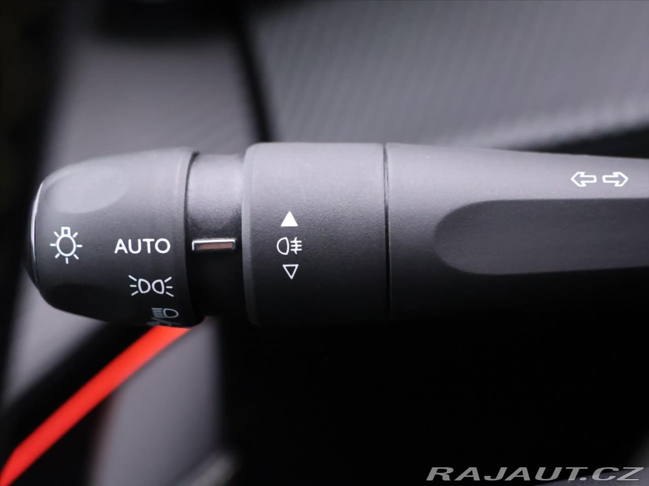 2020 Peugeot 208 - 52