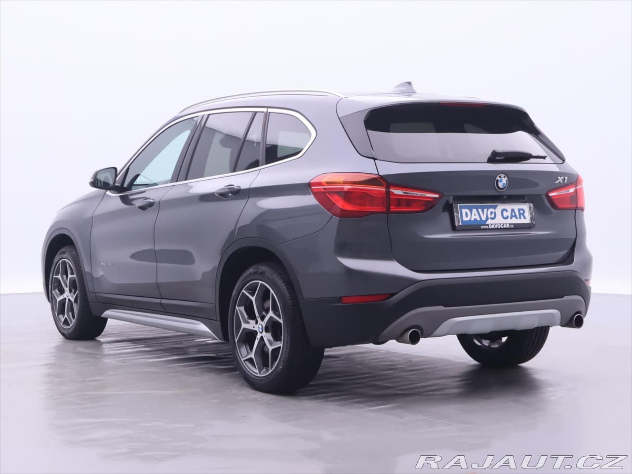 2017 BMW X1 - 9