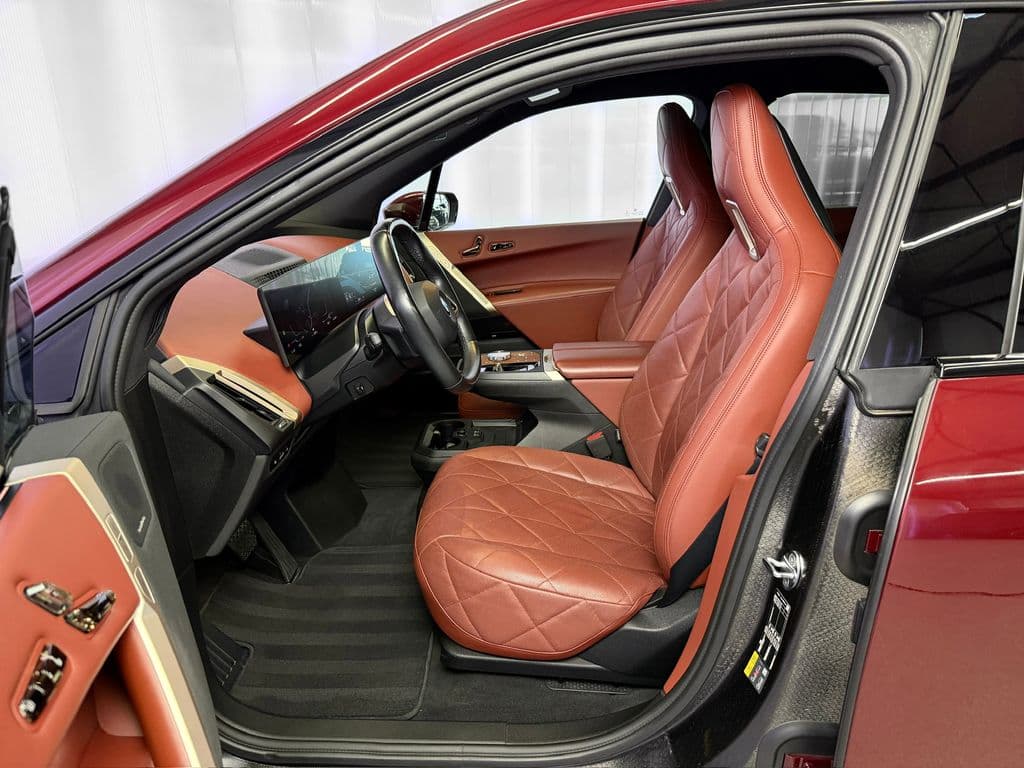 2022 BMW iX - 21