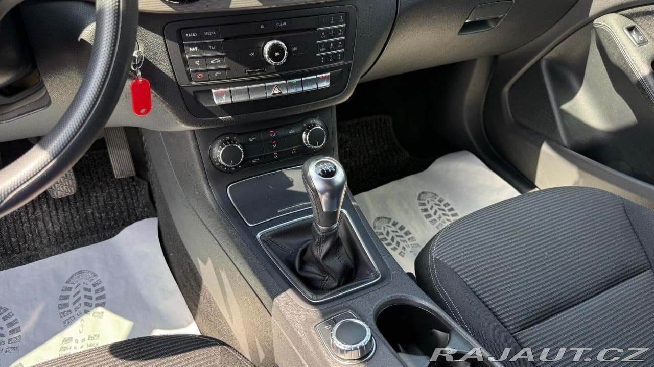 2015 Mercedes-Benz B-CLASS - 29