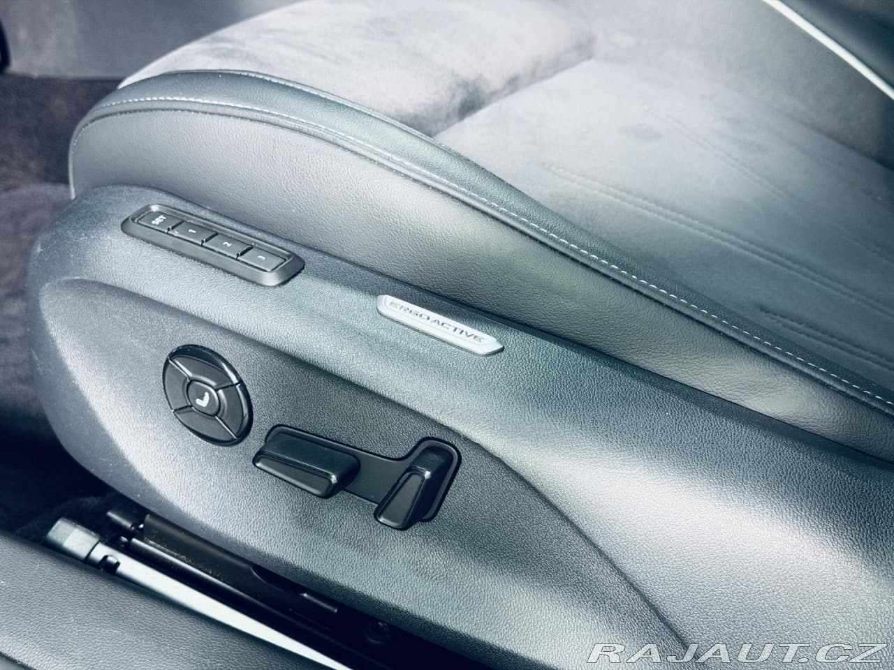 2025 Volkswagen PASSAT - 15