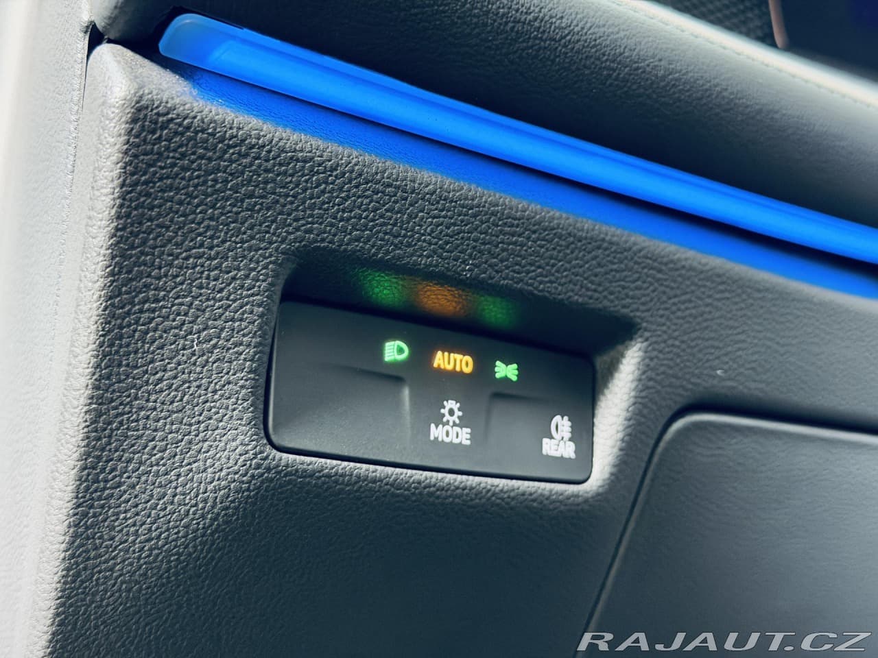 2025 Volkswagen PASSAT - 17