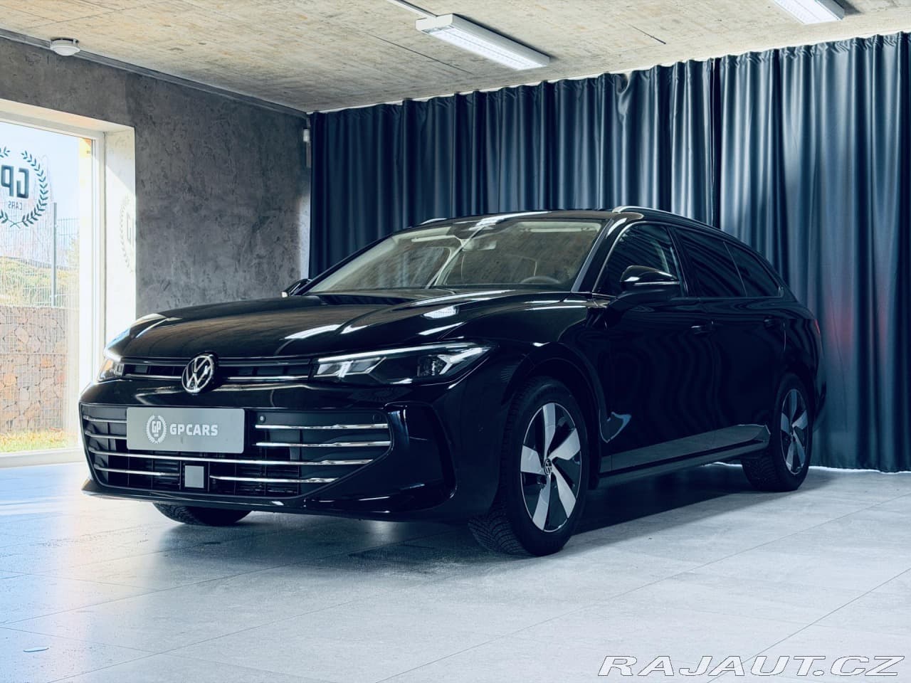 2025 Volkswagen PASSAT - 3