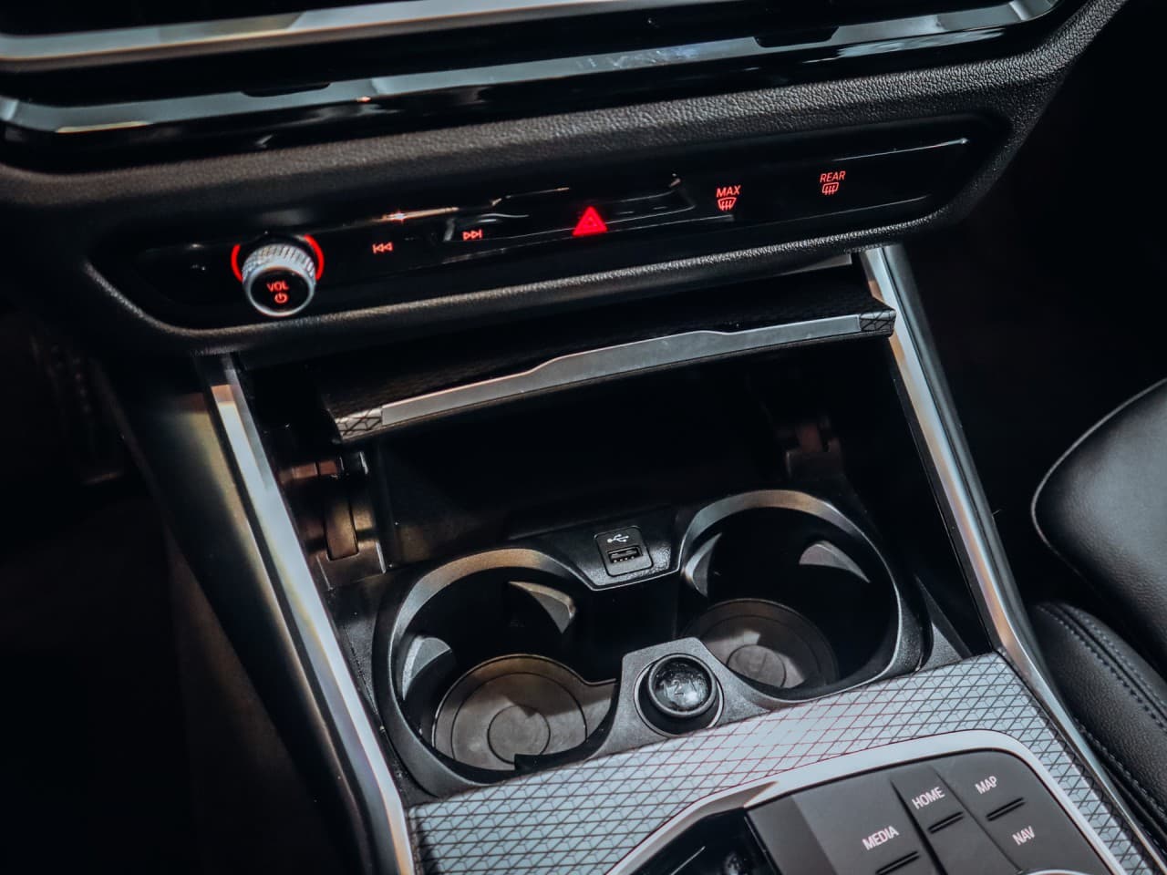 2022 BMW 3-SERIES - 15