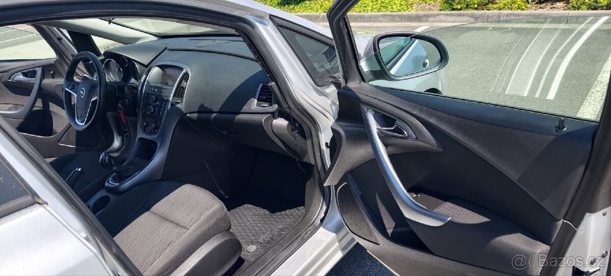 2014 Opel ASTRA - 27