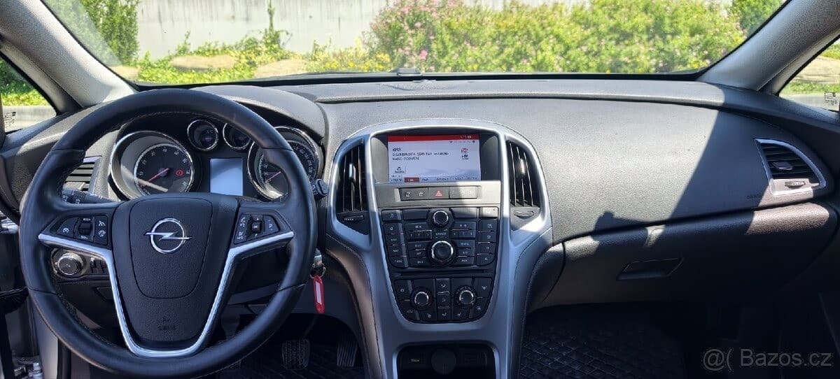 2014 Opel ASTRA - 37