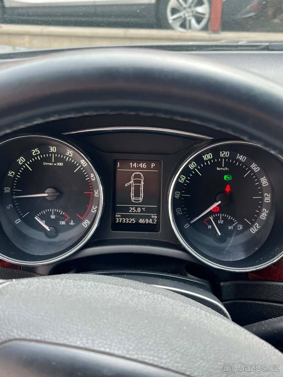 2010 Škoda SUPERB - 15