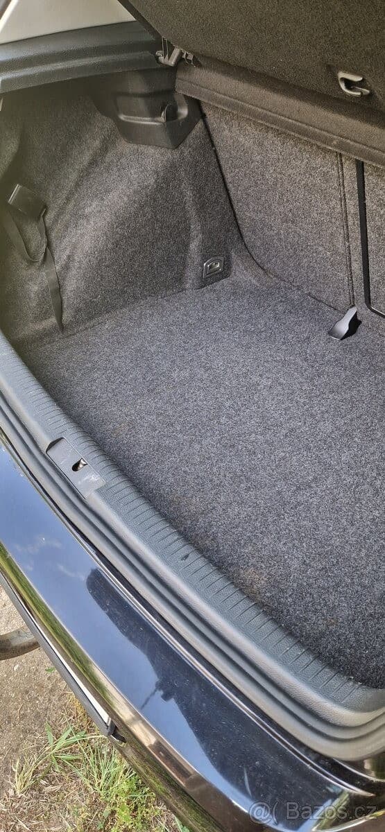 Volkswagen GOLF - 23