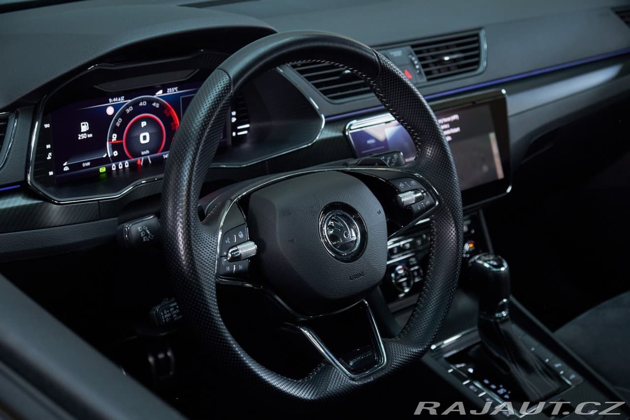 2020 Škoda SUPERB - 18