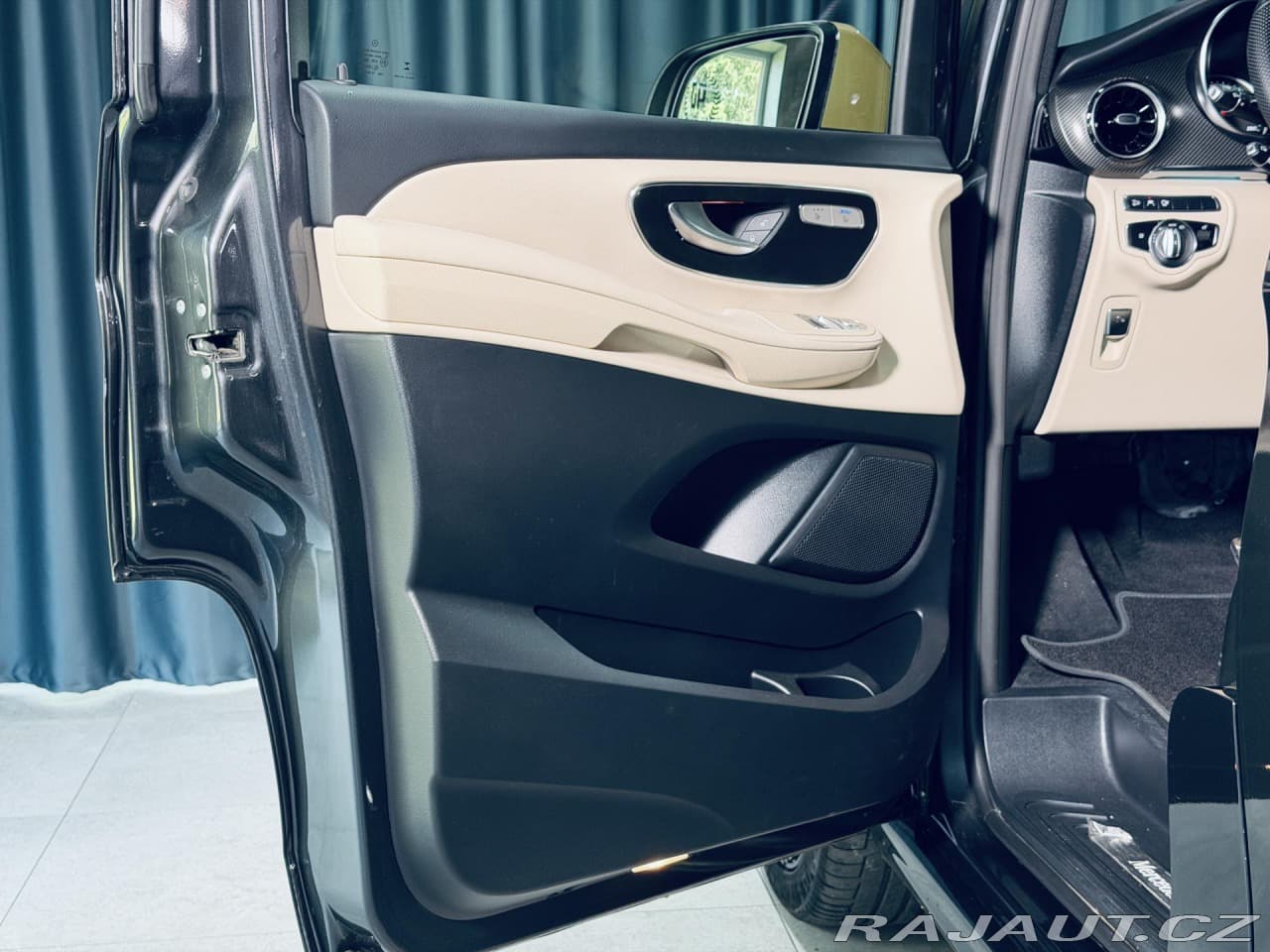 2024 Mercedes-Benz V-CLASS - 21